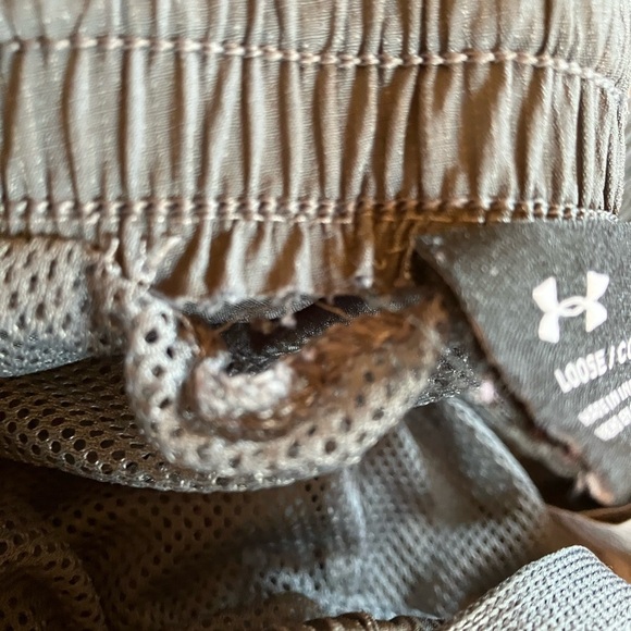 Red Henley Shirt and Gray Pants Set - Picture 14 of 16